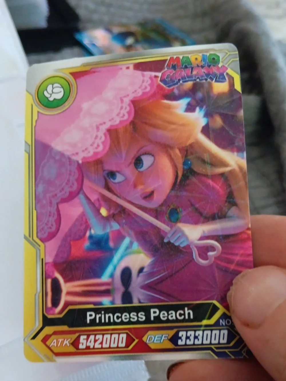 Nintendo Princess Peach Pink and Yellow Trading Card